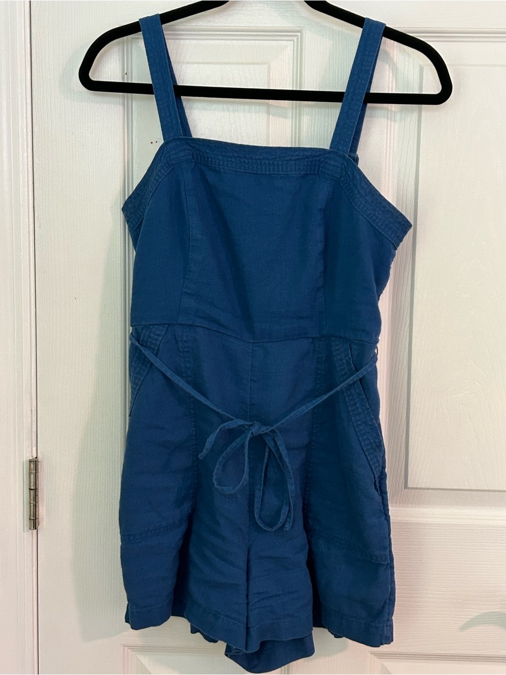 Old Navy Sleeveless Waist-Defined Linen-Blend Utility Romper 3.5” Inseam